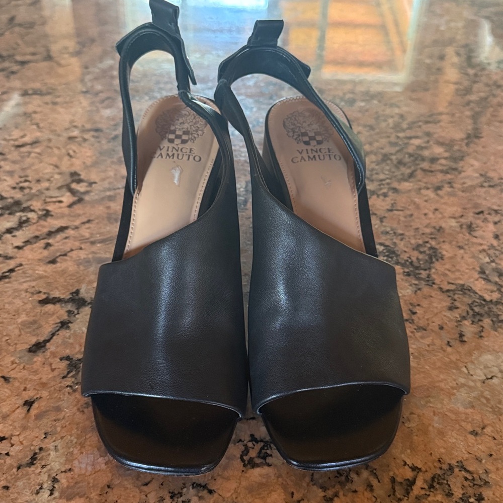 Vince Camuto VP Salaweigh Black Leather Slingback block Heels size 10 - Picture 2 of 10